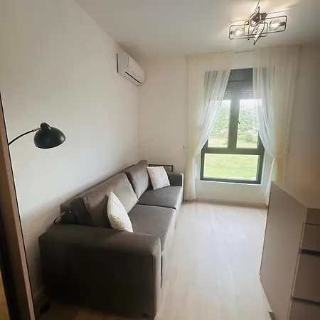 Posh With Free Private Parking * Подгорица